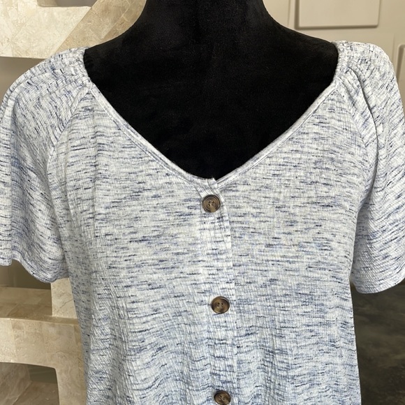 Verve Ami top white blue V neck short sleeve Size Medium - Picture 4 of 8